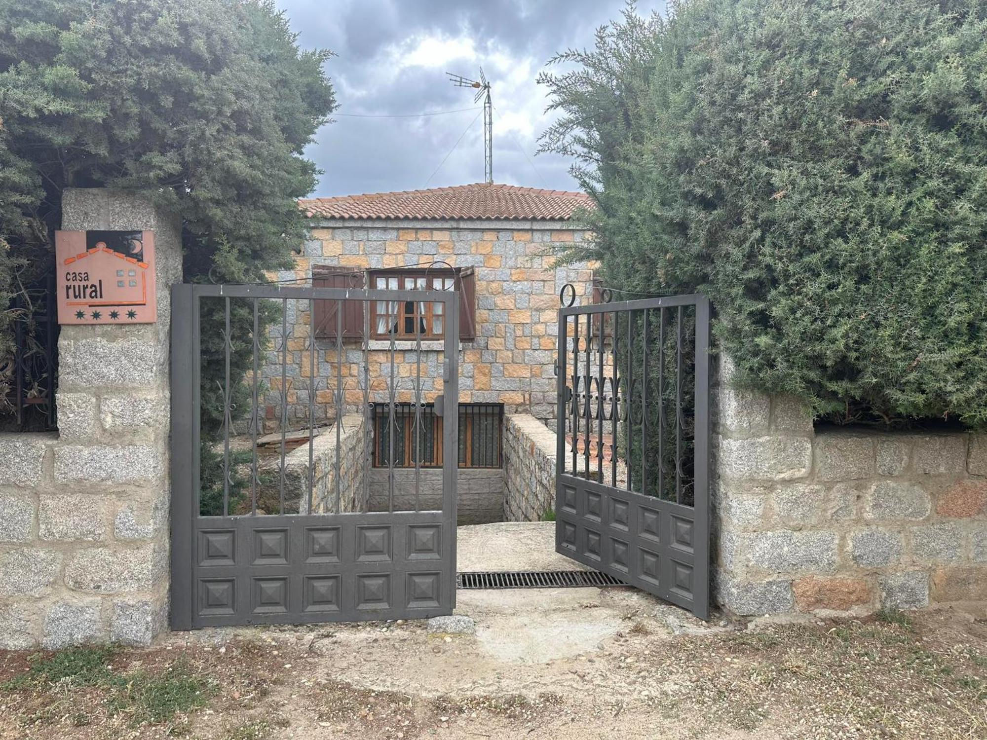 Casa Rural El Cordel La Serrada エクステリア 写真